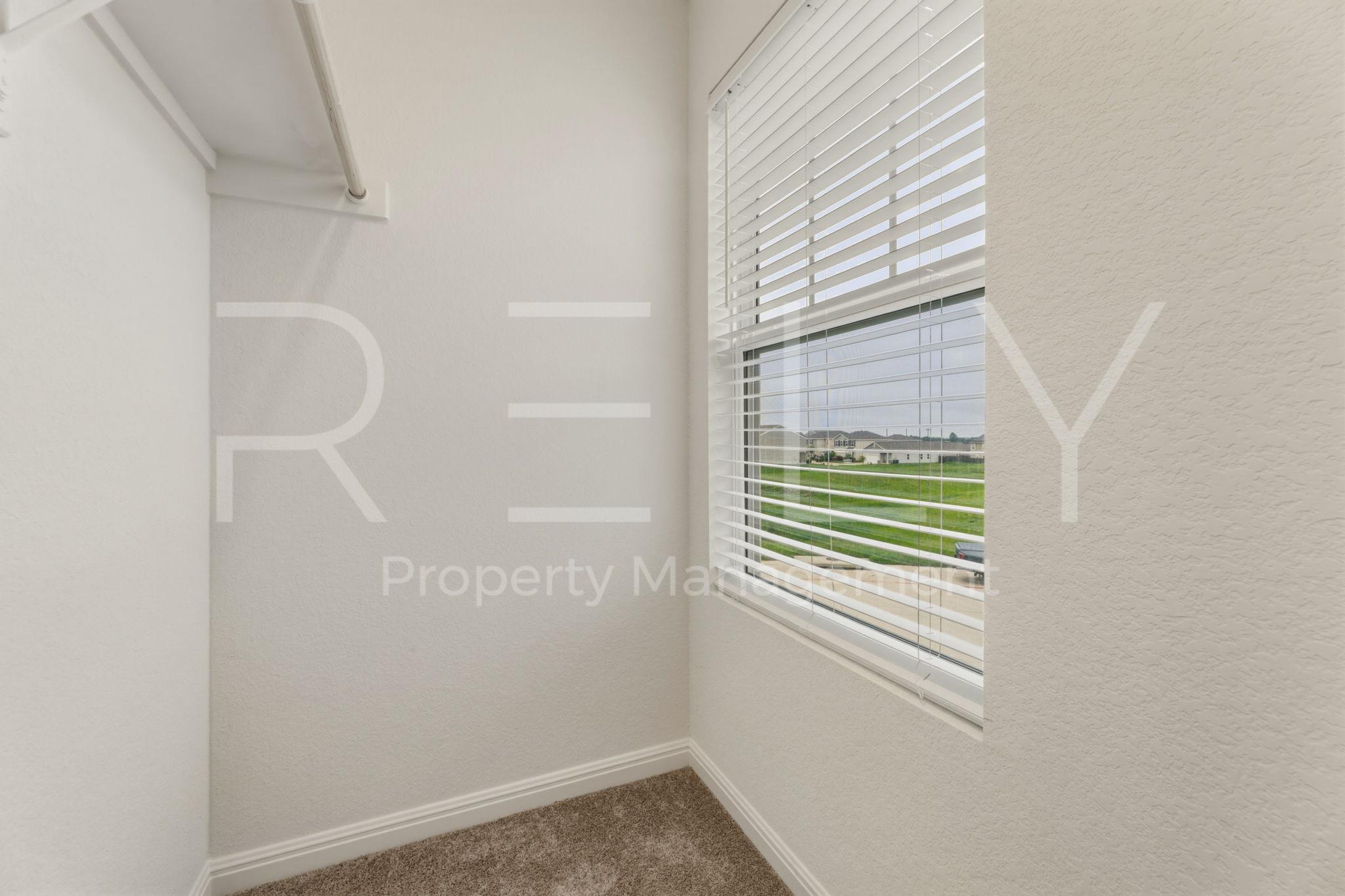 518 Woodpecker Run Jarrell TX 76537
