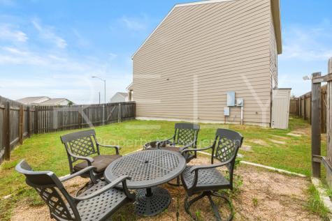 518 Woodpecker Run Jarrell TX 76537