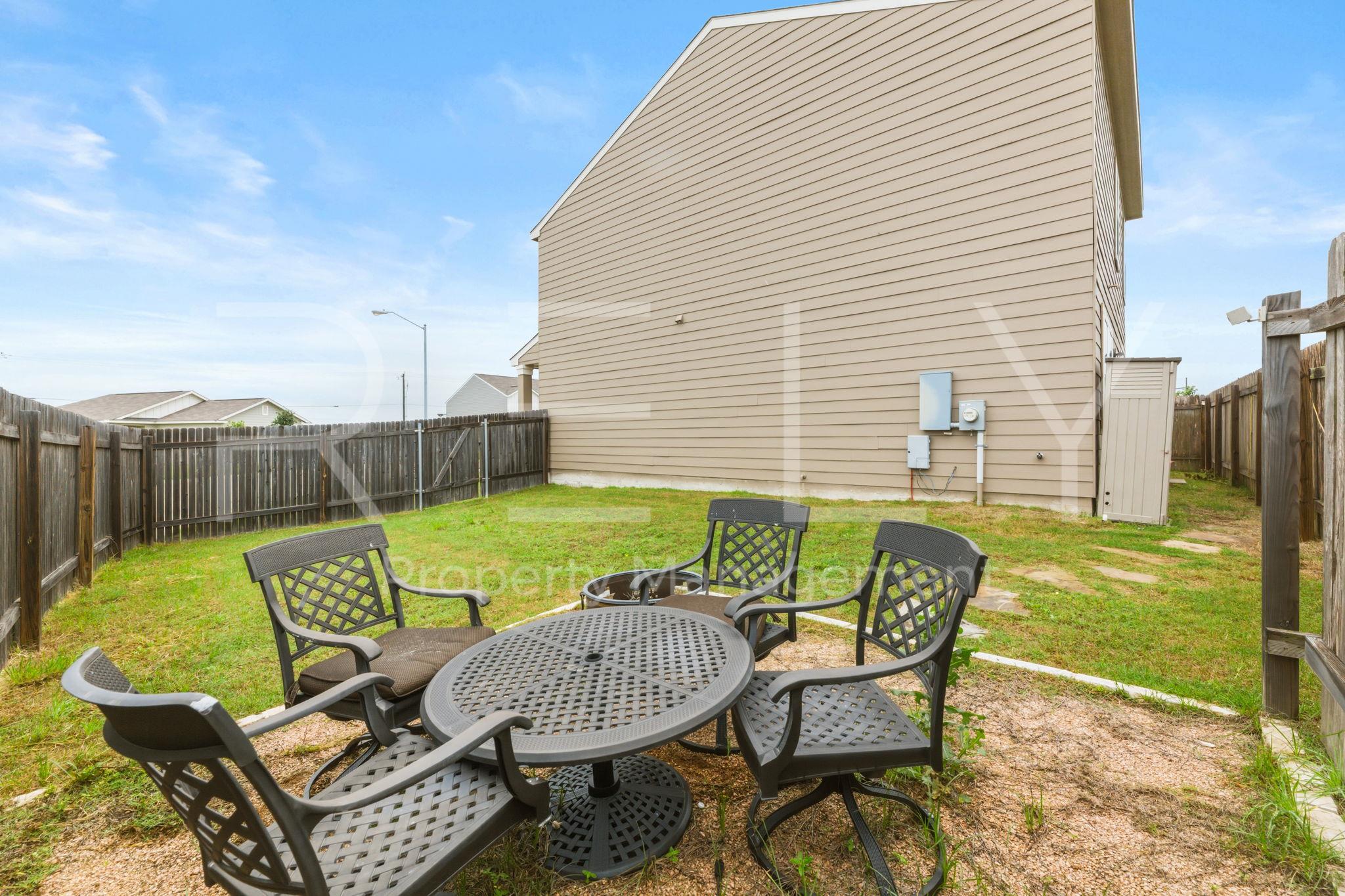 518 Woodpecker Run Jarrell TX 76537
