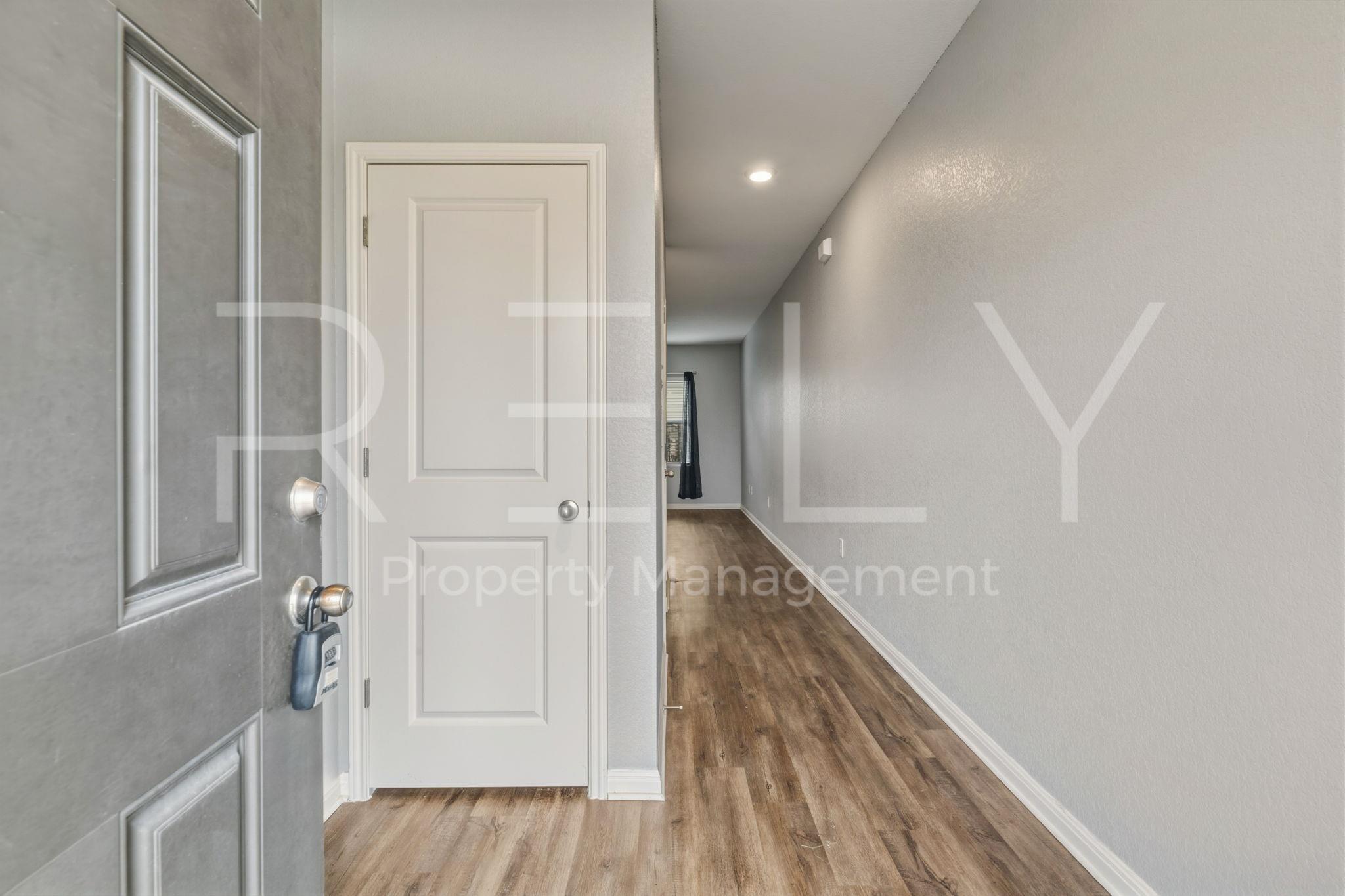 518 Woodpecker Run Jarrell TX 76537