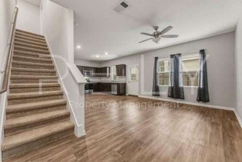 518 Woodpecker Run Jarrell TX 76537