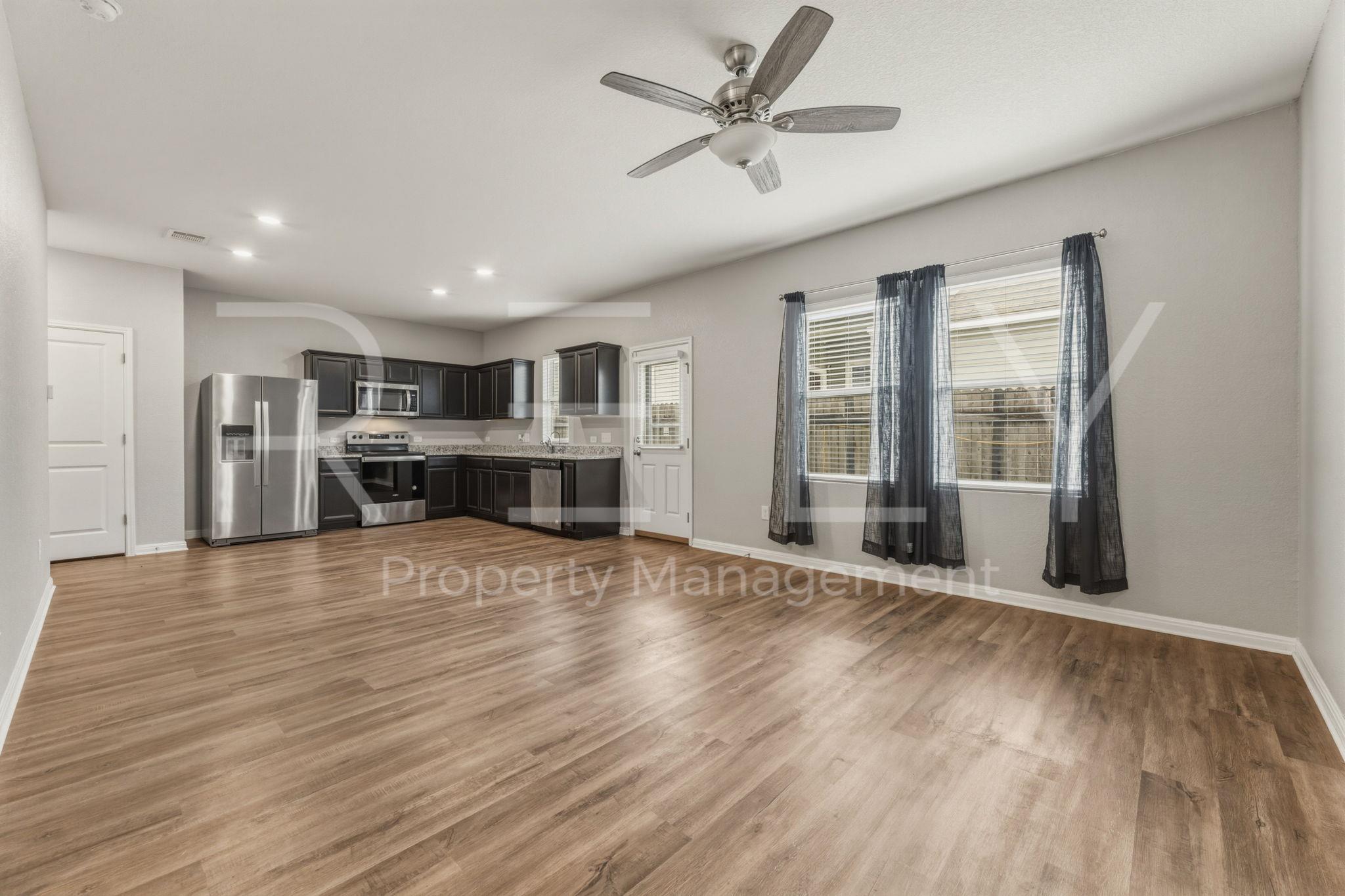 518 Woodpecker Run Jarrell TX 76537
