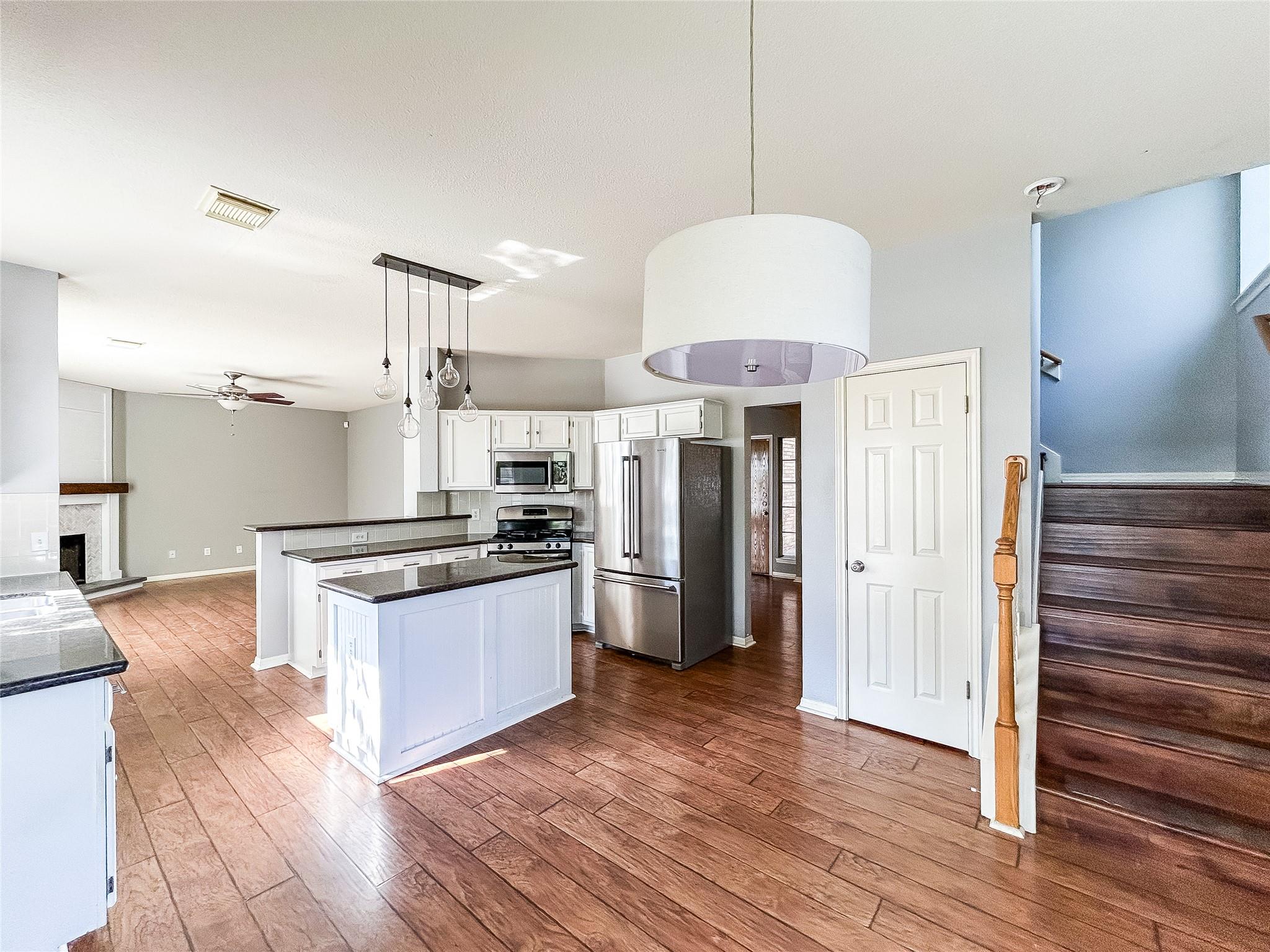 1745 Dapplegrey Lane Austin TX 78727