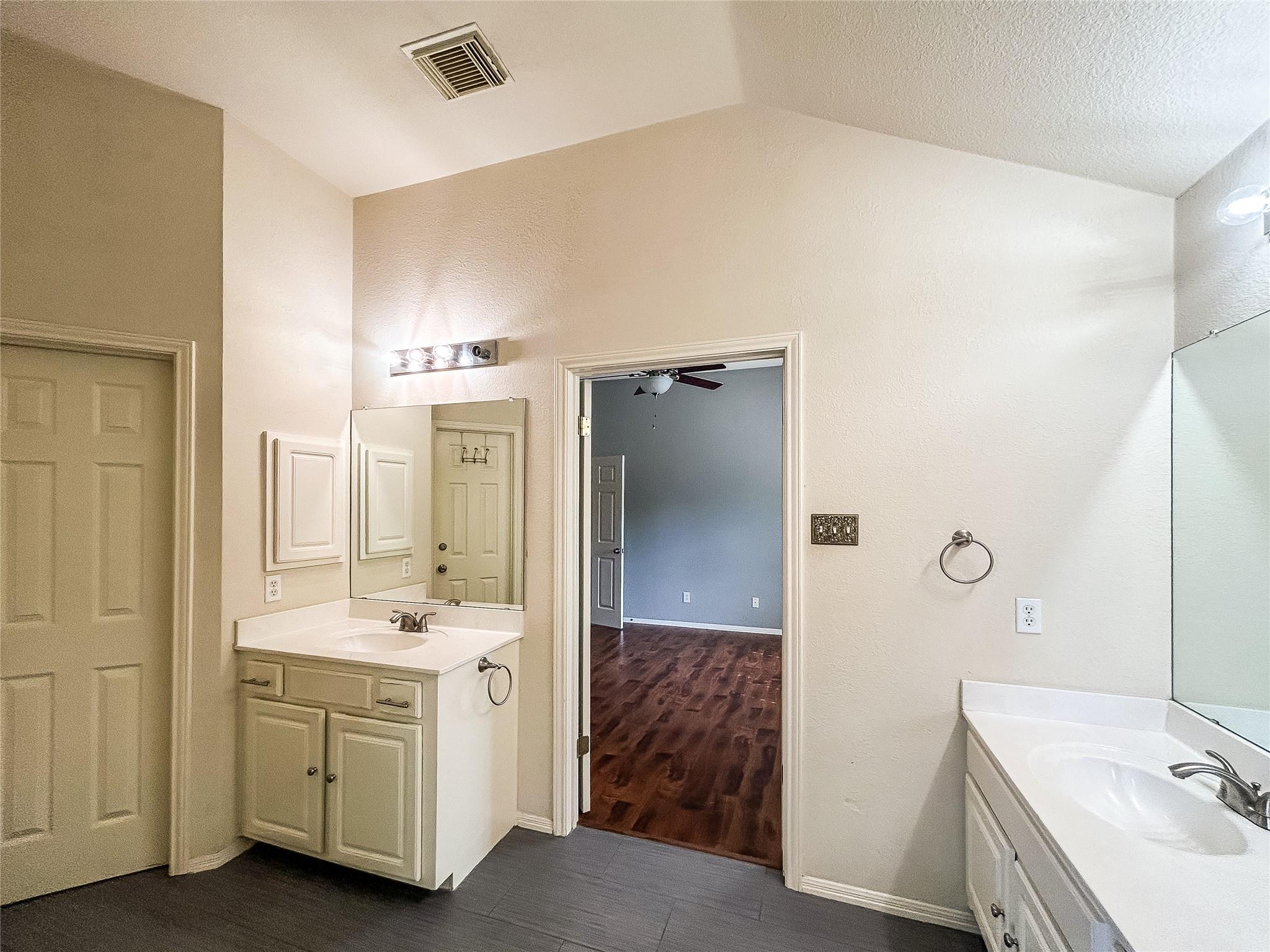 1745 Dapplegrey Lane Austin TX 78727