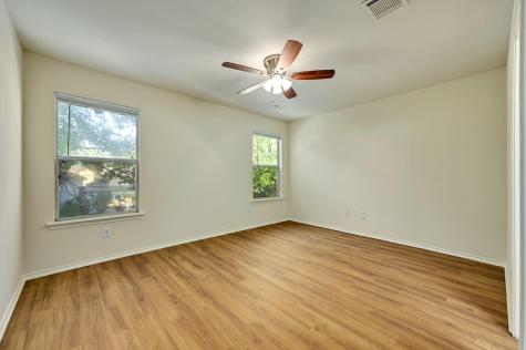 1531 Parkfield Circle Round Rock TX 78664
