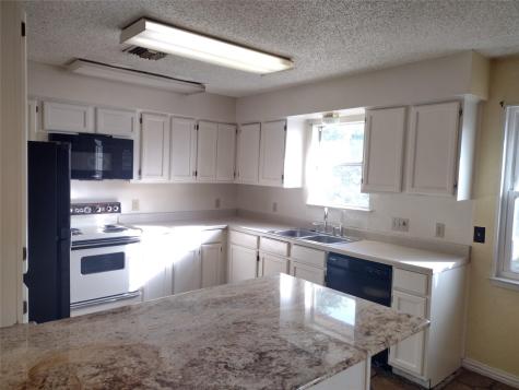 1811 Lone Oak Drive Leander TX 78641
