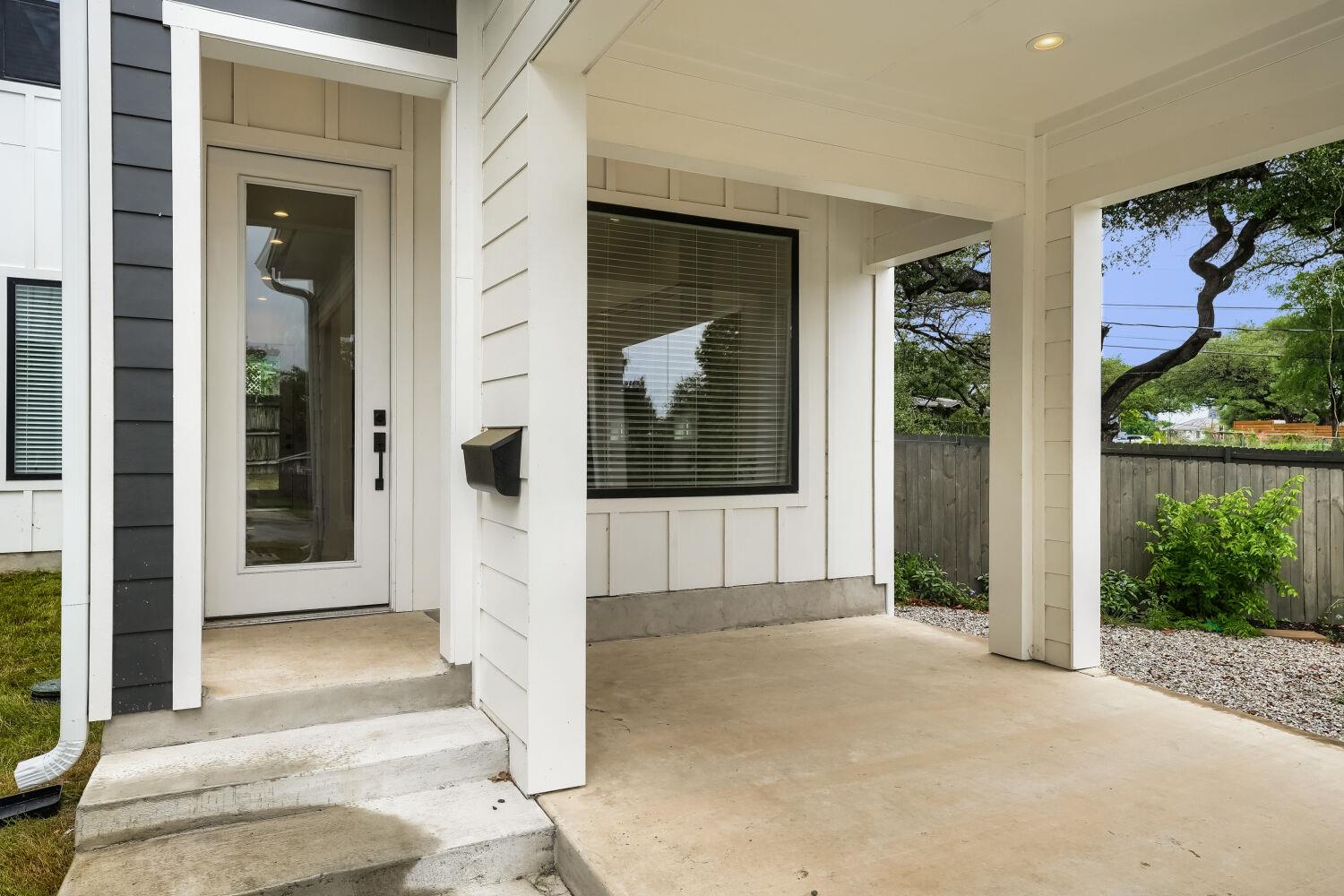 3204 Overcup Oak Drive Austin TX 78704
