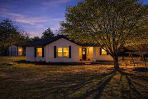 137 W Oak Drive Cedar Creek TX 78612