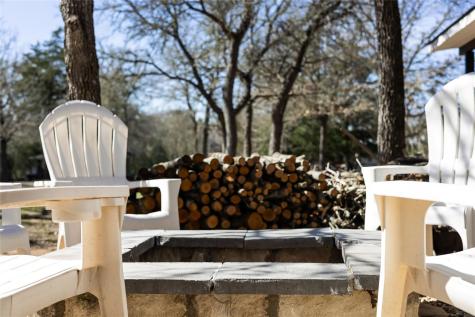 137 W Oak Drive Cedar Creek TX 78612