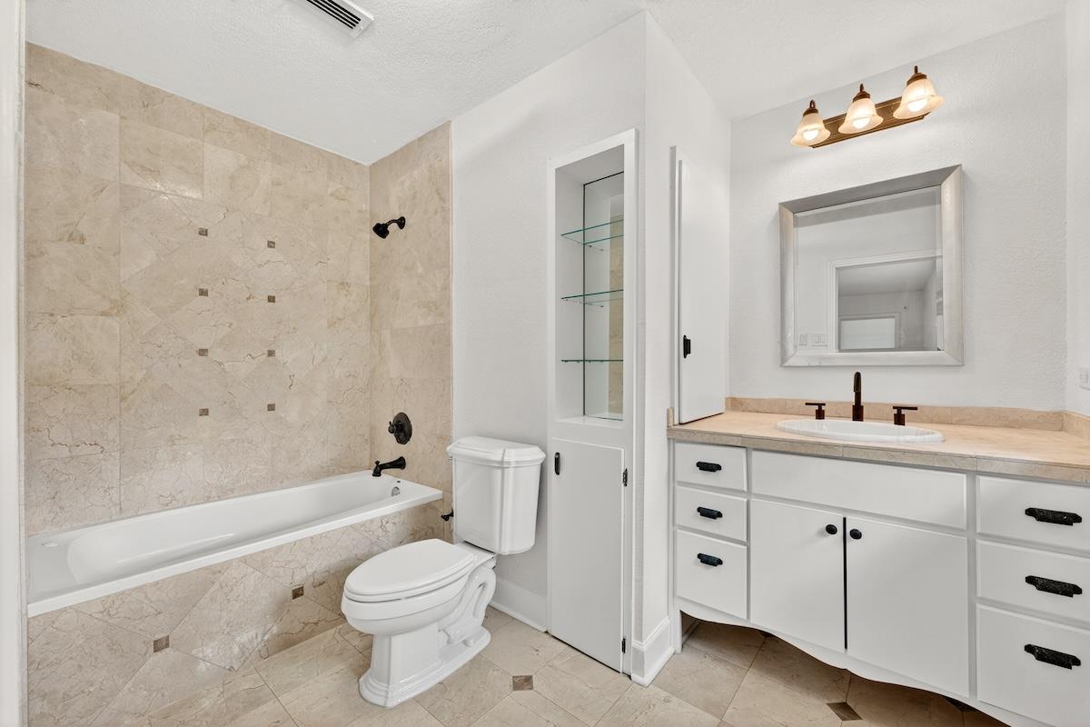 2506 Hillview Road Austin TX 78703