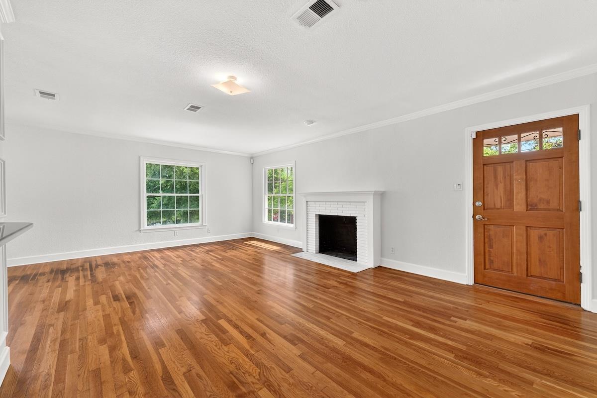 2506 Hillview Road Austin TX 78703