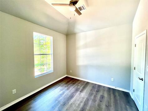 386 B Tahitian Drive Bastrop TX 78602