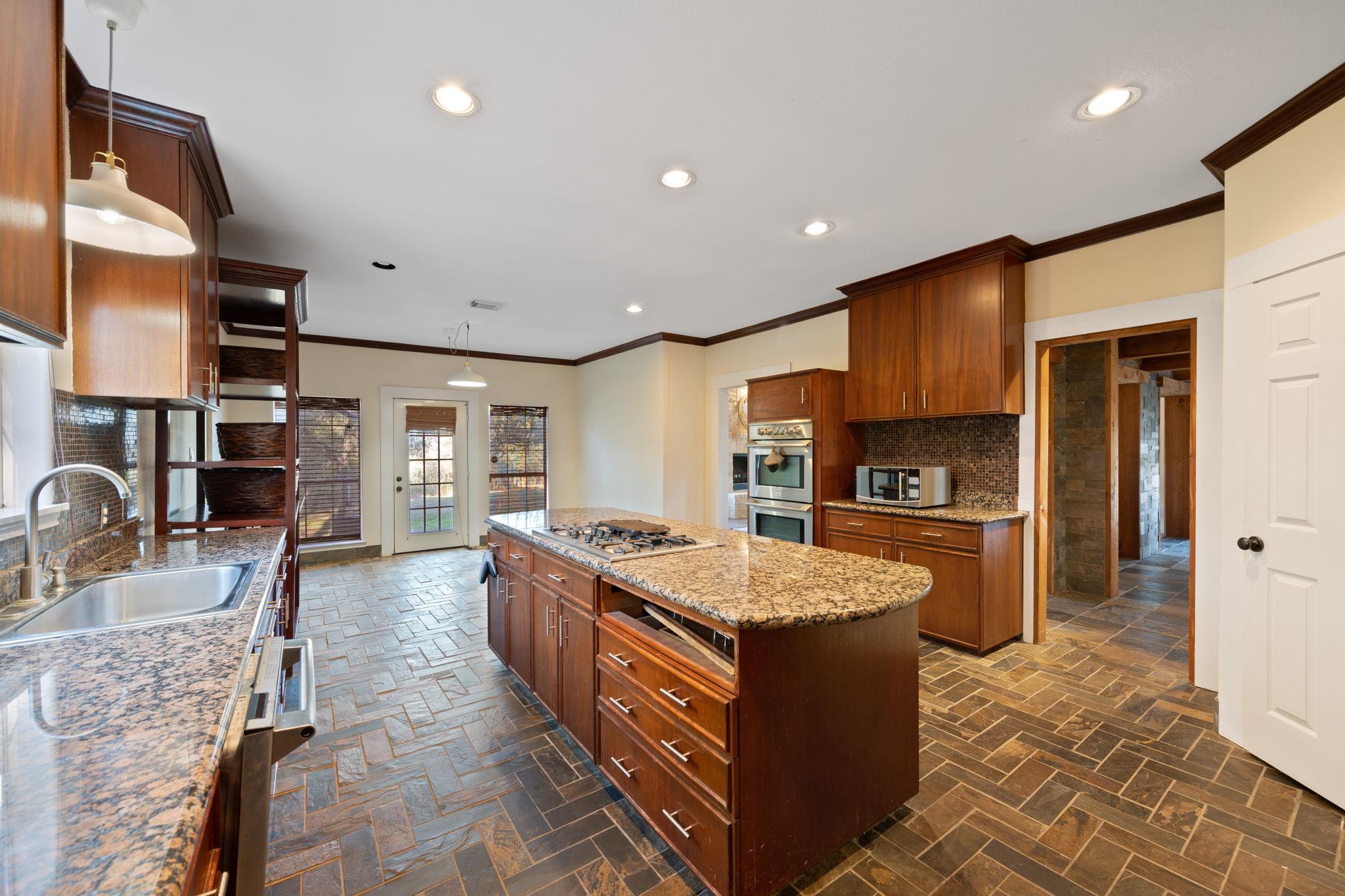 158 Uriah Drive Elgin TX 78621