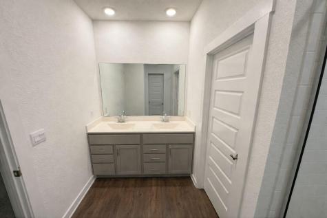 204 James River Drive Hutto TX 78634