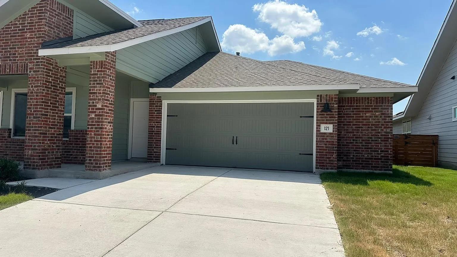 121 Tofalla Kyle TX 78640