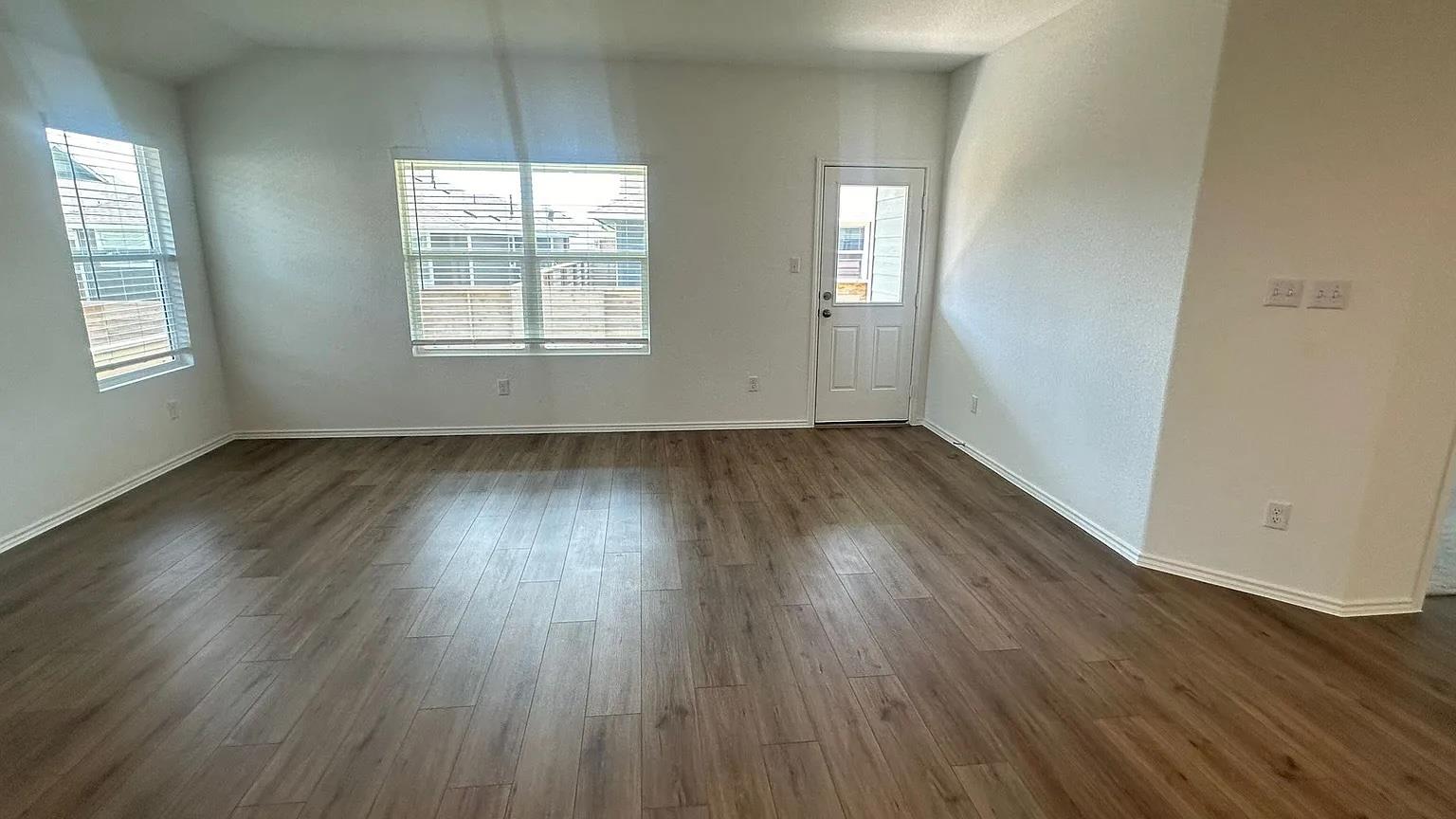 121 Tofalla Kyle TX 78640