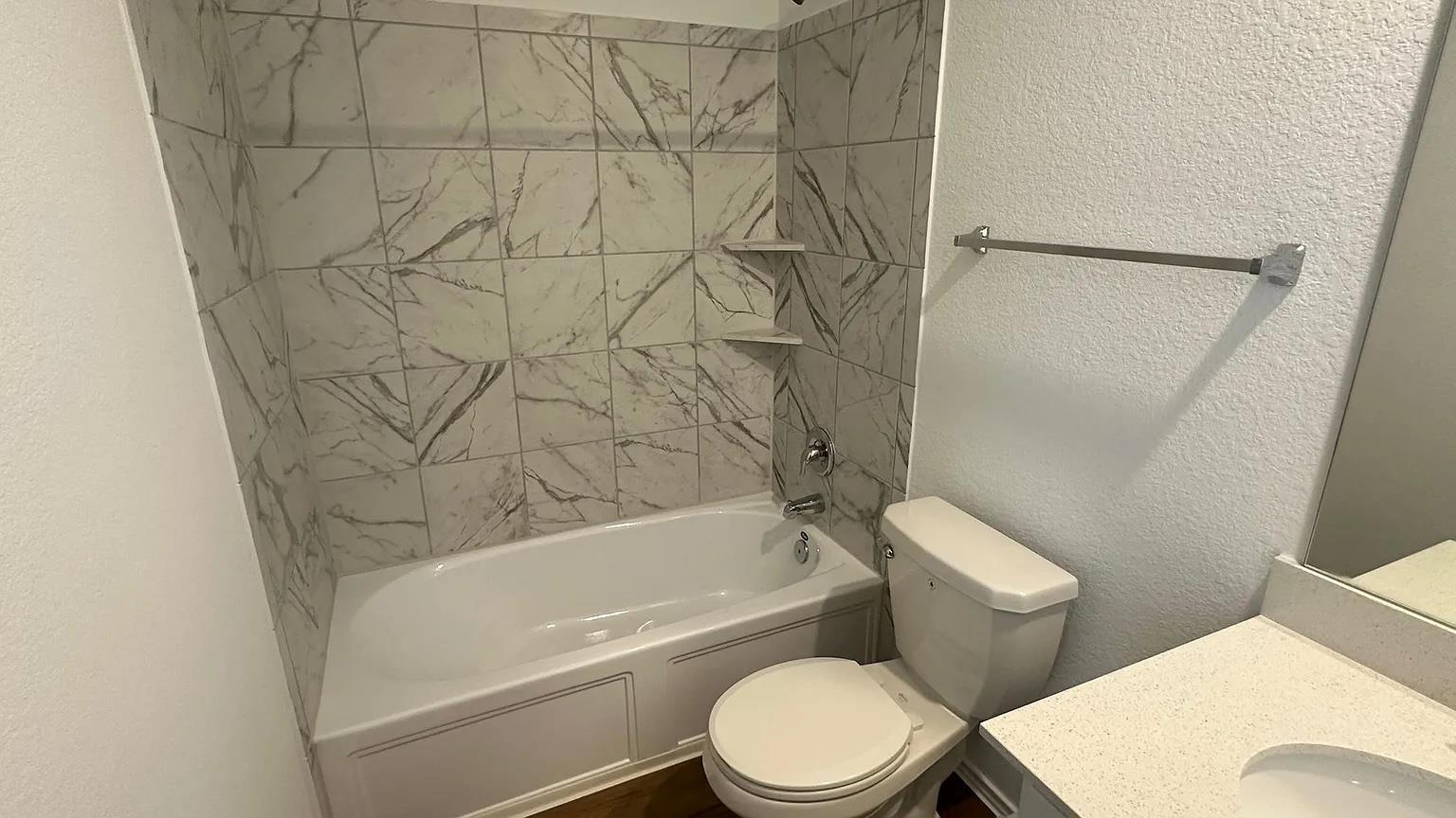 121 Tofalla Kyle TX 78640