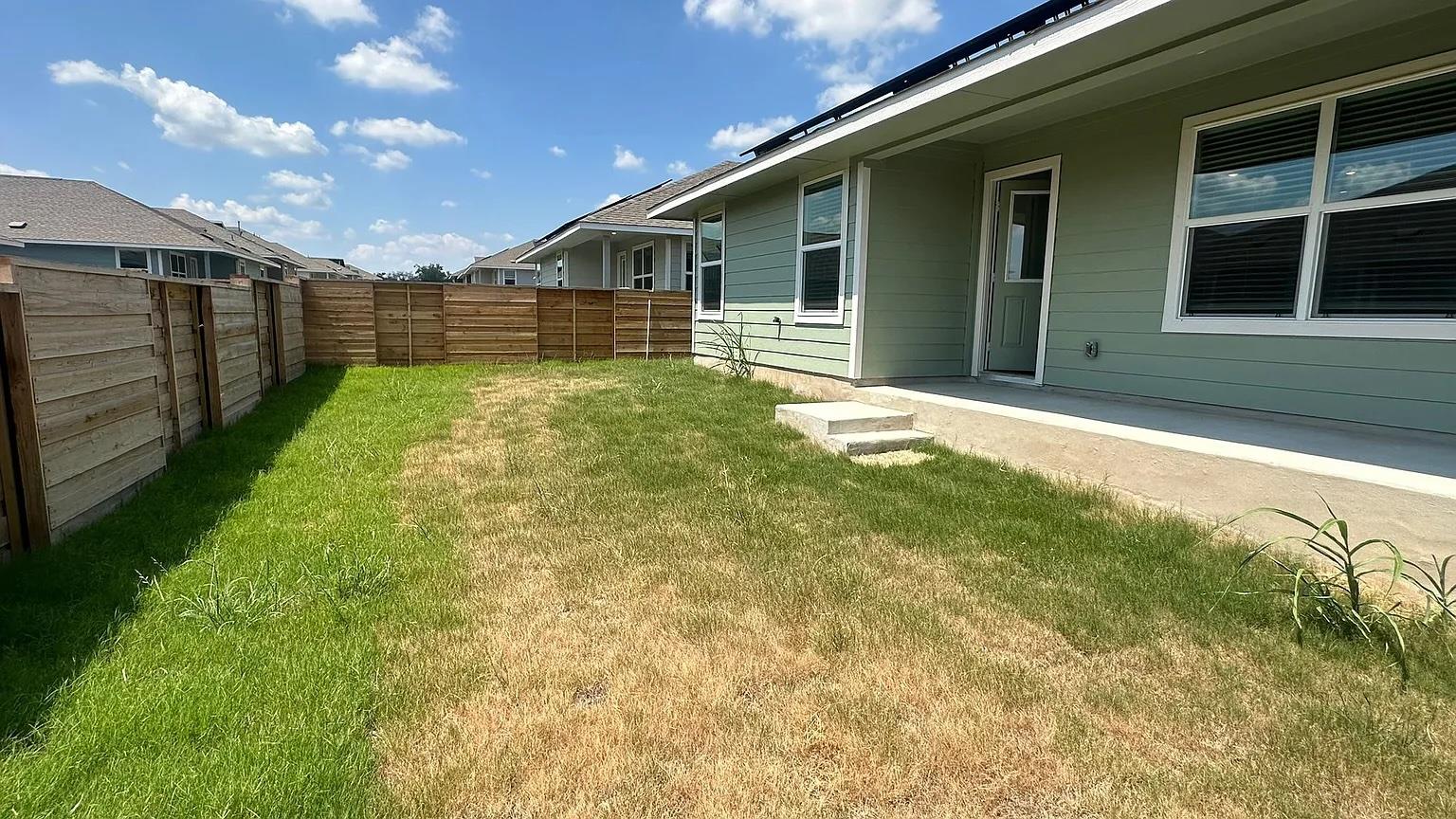 121 Tofalla Kyle TX 78640