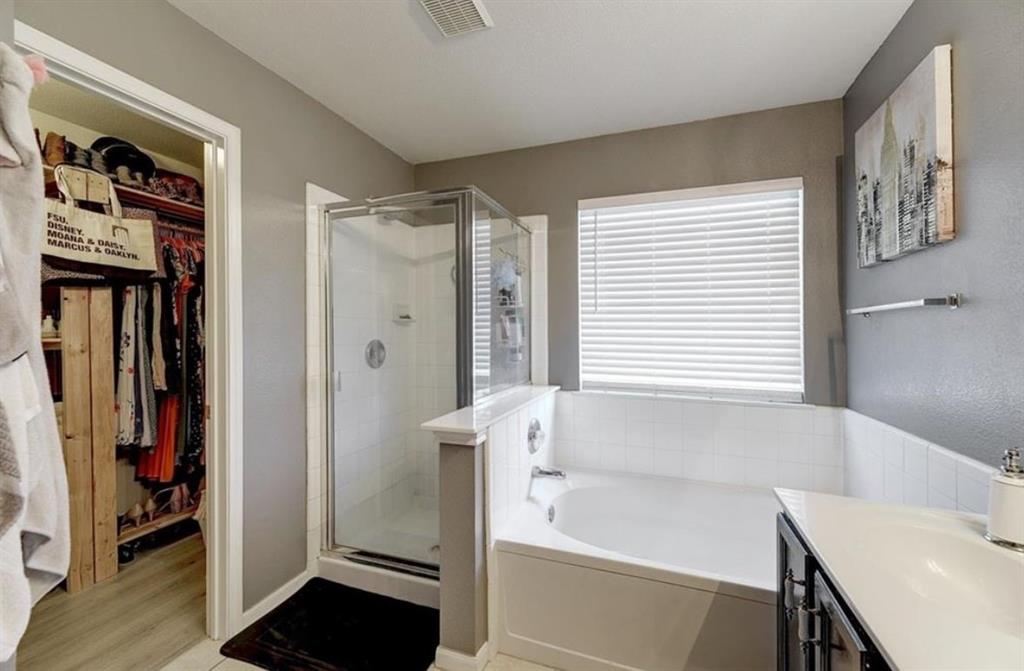 1307 Ridgewood Drive Leander TX 78641
