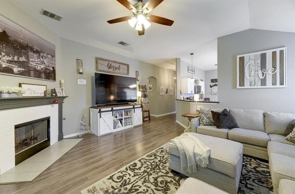 1307 Ridgewood Drive Leander TX 78641