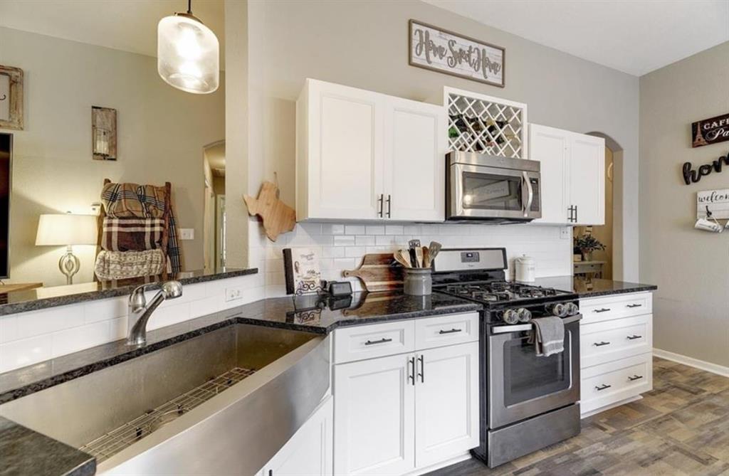 1307 Ridgewood Drive Leander TX 78641