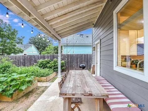 305 Trestle Tree Street San Marcos TX 78666