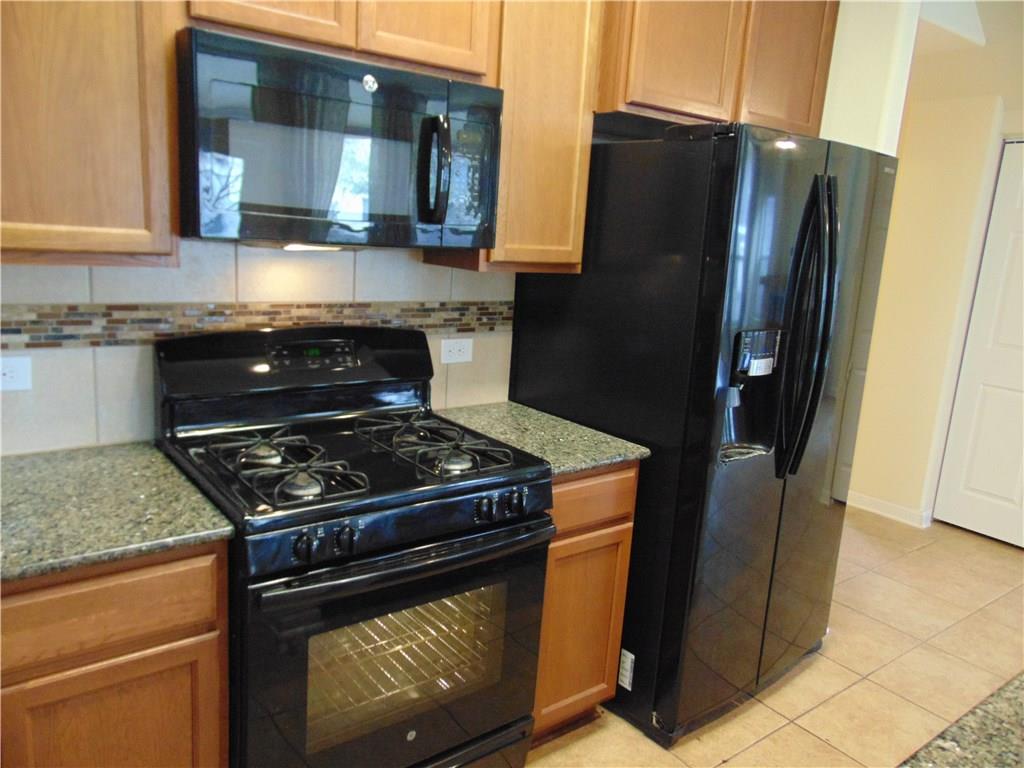 5208 Hellman Kyle TX 78640