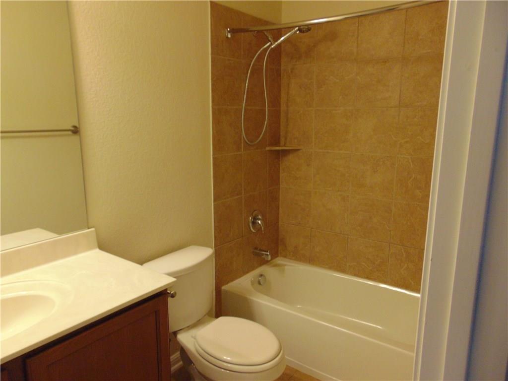 5208 Hellman Kyle TX 78640