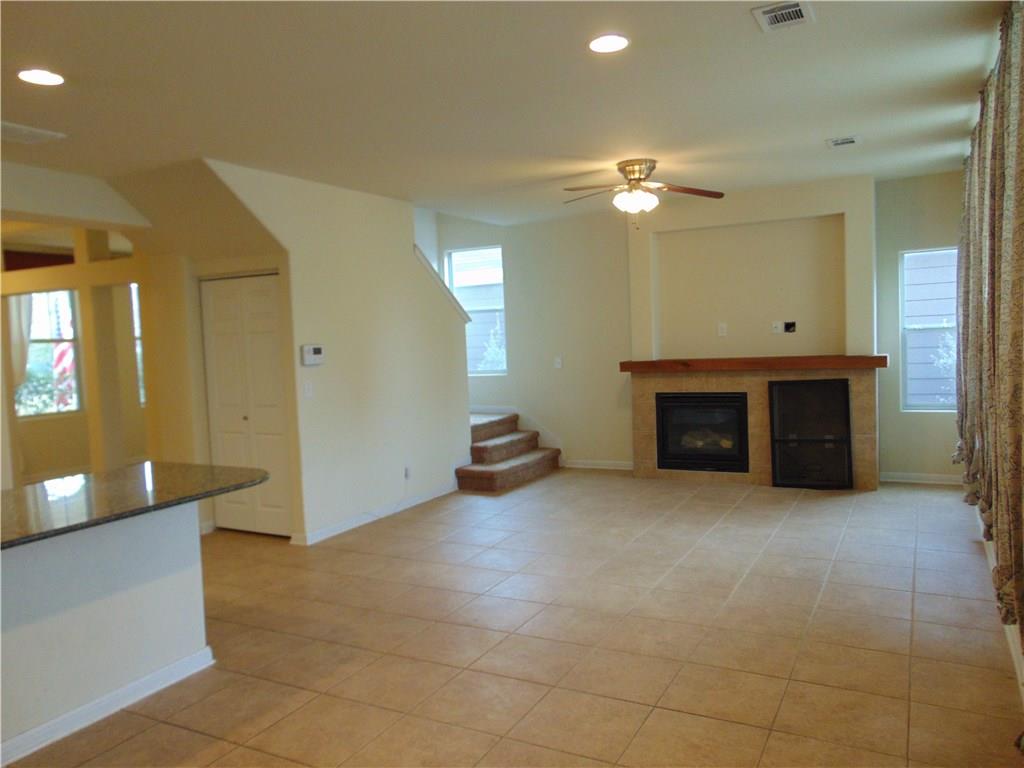 5208 Hellman Kyle TX 78640