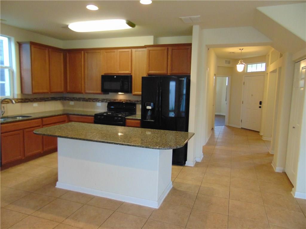 5208 Hellman Kyle TX 78640