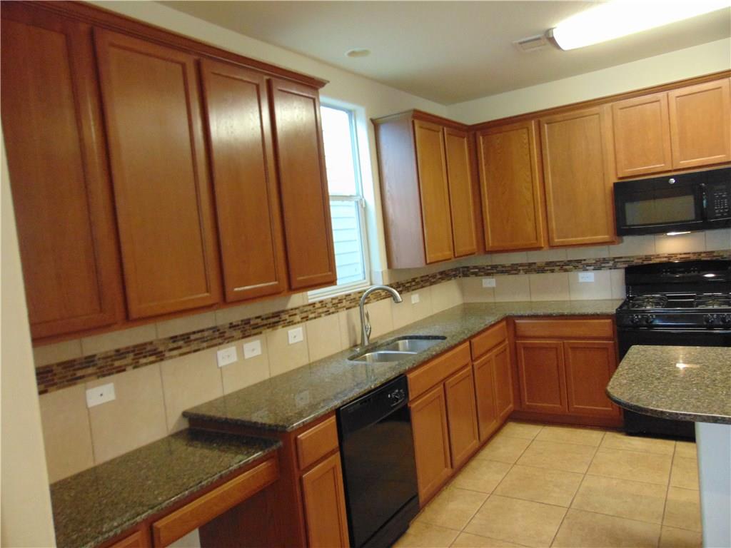 5208 Hellman Kyle TX 78640