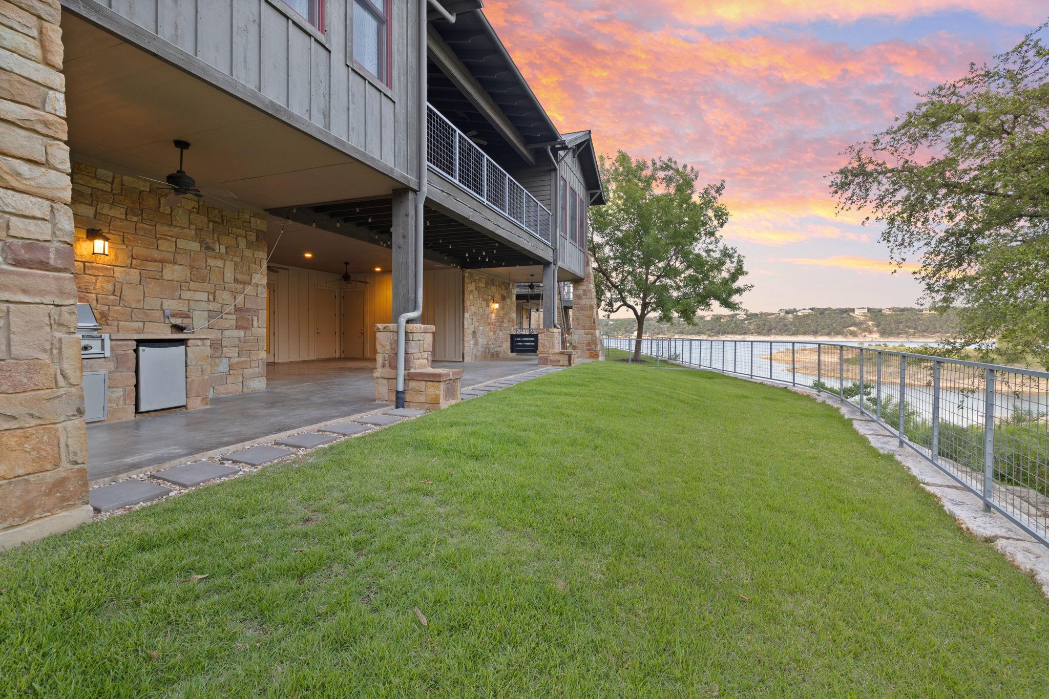 2217 Seabiscuit Cove Spicewood TX 78669