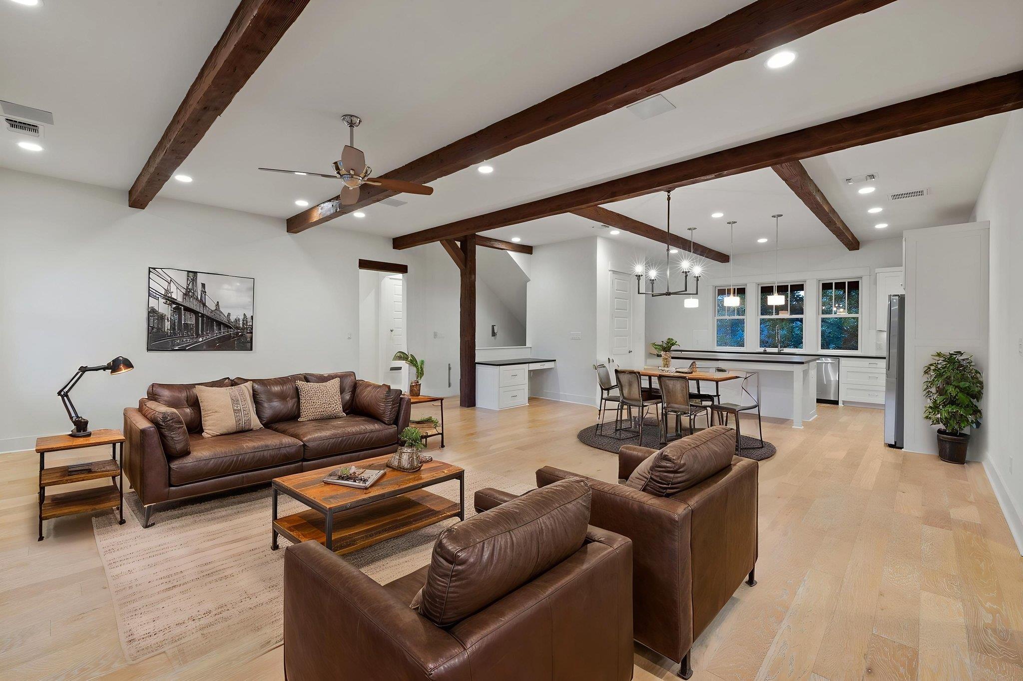 2217 Seabiscuit Cove Spicewood TX 78669
