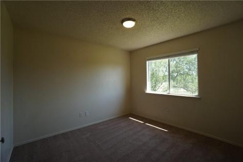 112 Creekside Drive Hutto TX 78634