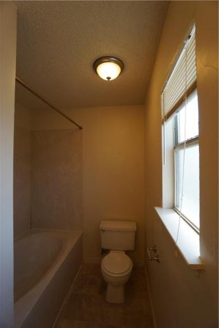 112 Creekside Drive Hutto TX 78634