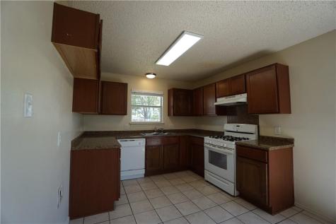 112 Creekside Drive Hutto TX 78634
