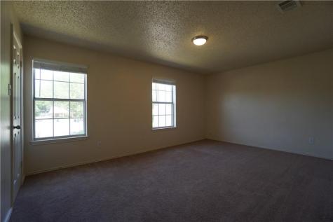 112 Creekside Drive Hutto TX 78634