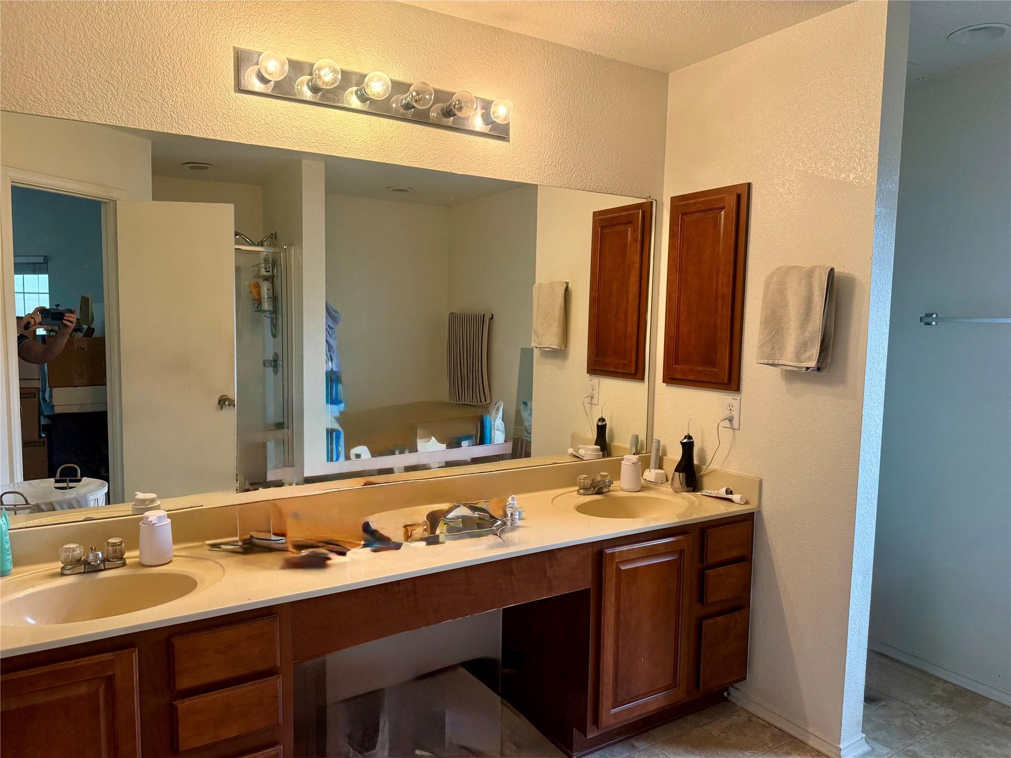 11104 Chatam Berry Lane Austin TX 78748