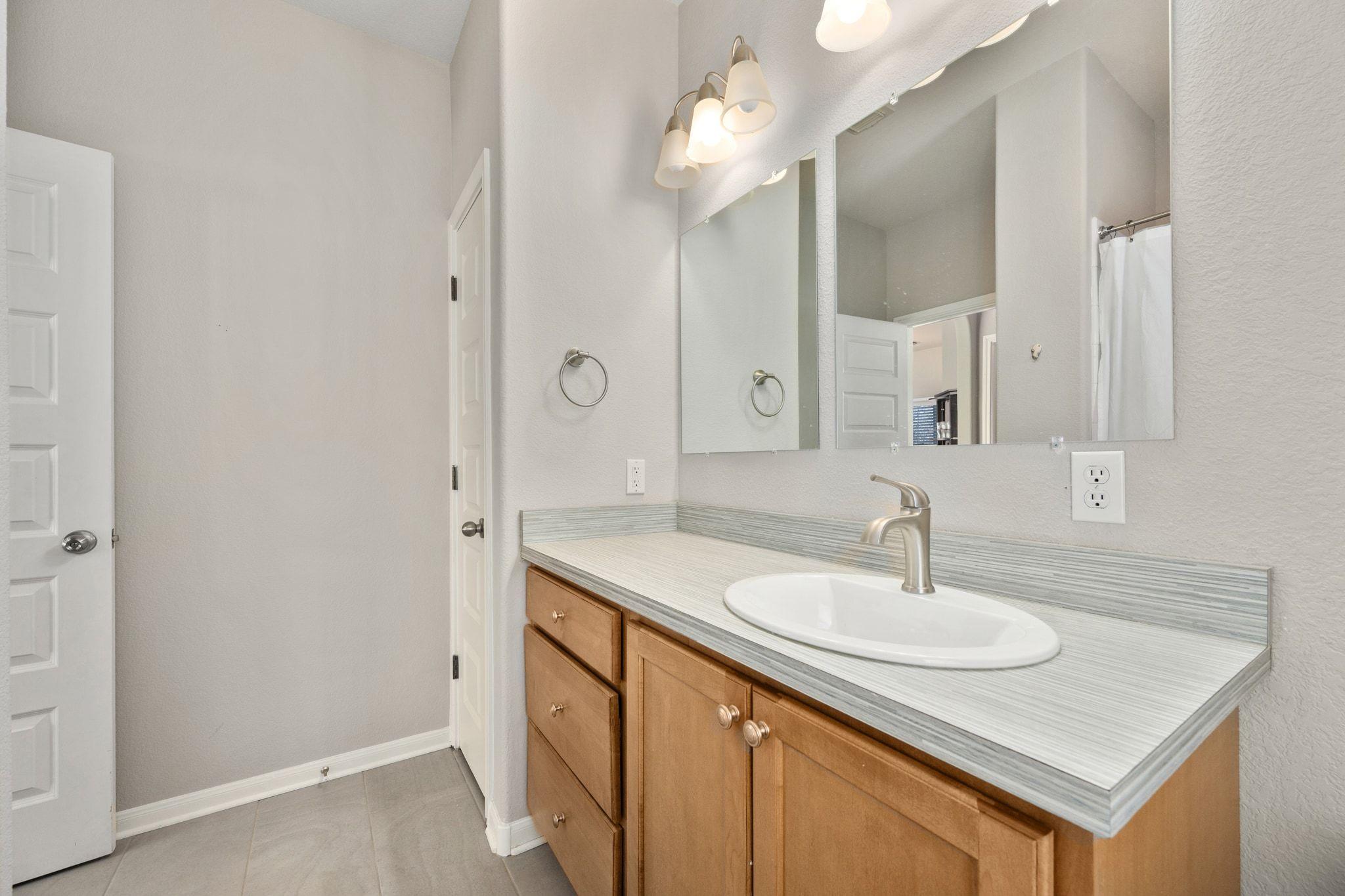 2905 Saville Loop Austin TX 78741
