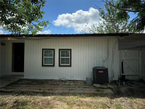 101 S Lockhart Street Manor TX 78653