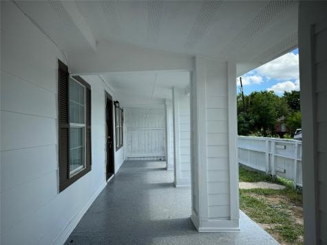 101 S Lockhart Street Manor TX 78653