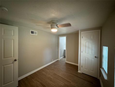 101 S Lockhart Street Manor TX 78653