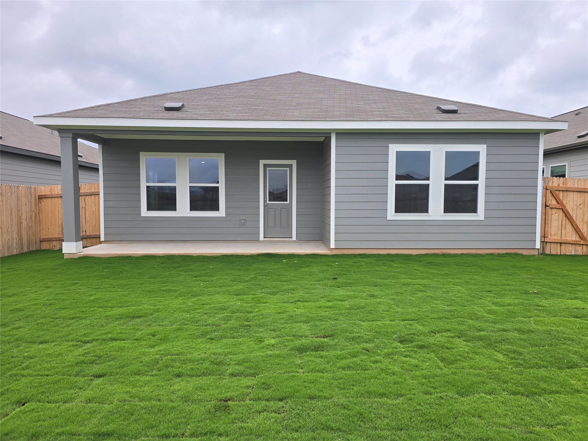 509 Mcfadin Way Taylor TX 76574