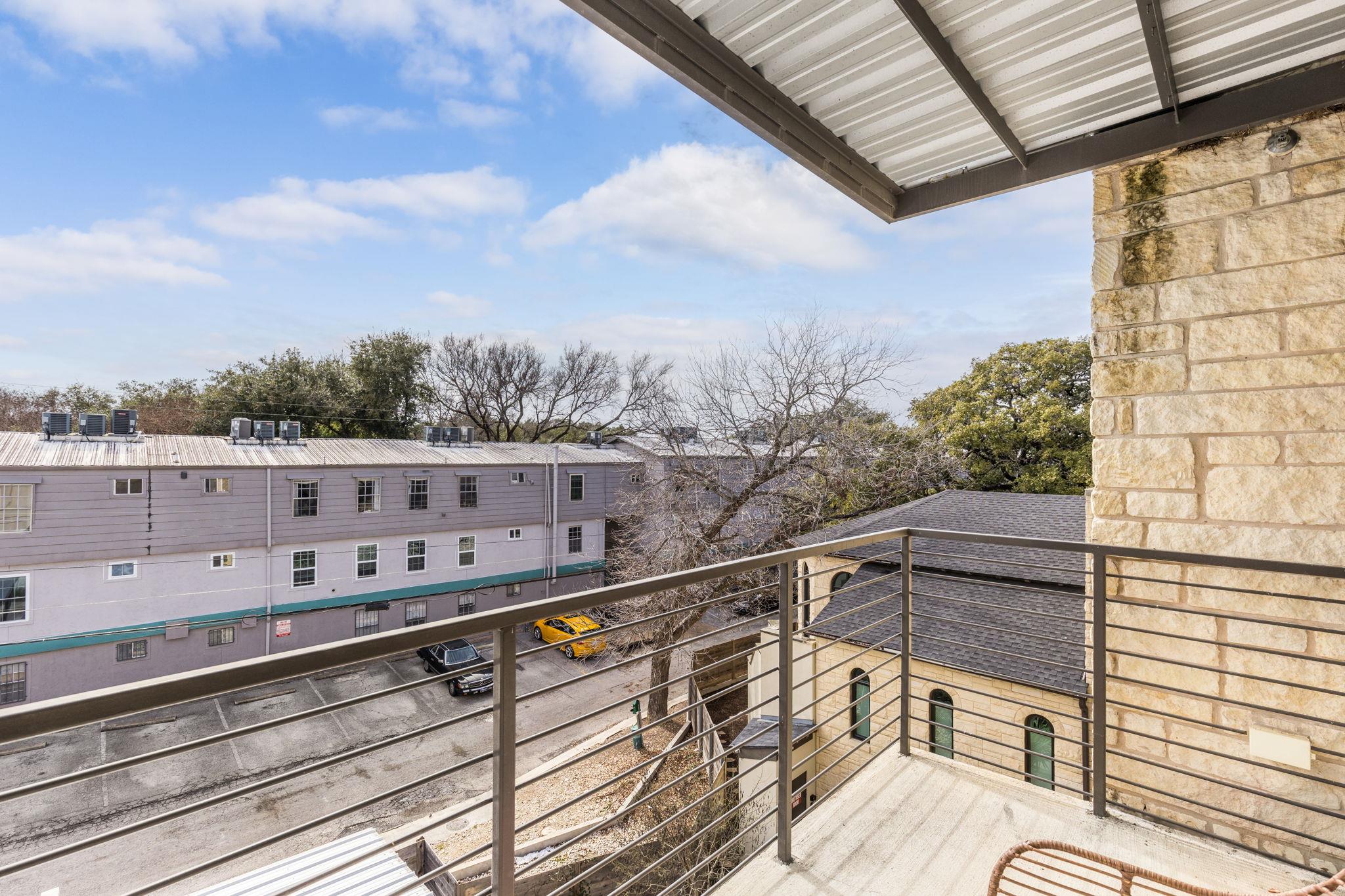207 W Johanna Street Austin TX 78704