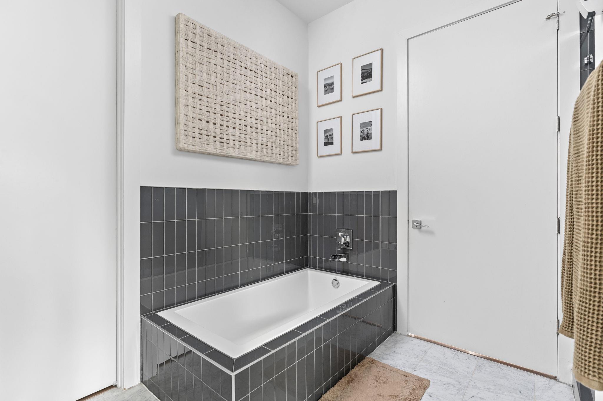 207 W Johanna Street Austin TX 78704