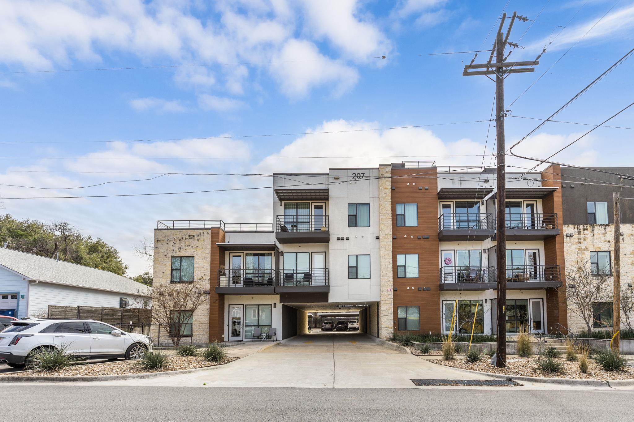 207 W Johanna Street Austin TX 78704
