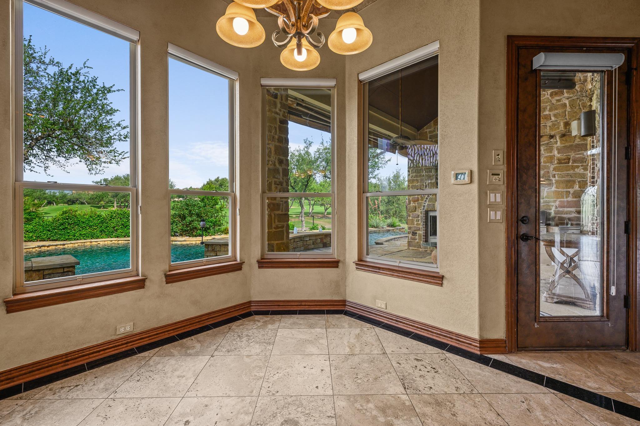 4008 Sugarloaf Drive Austin TX 78738