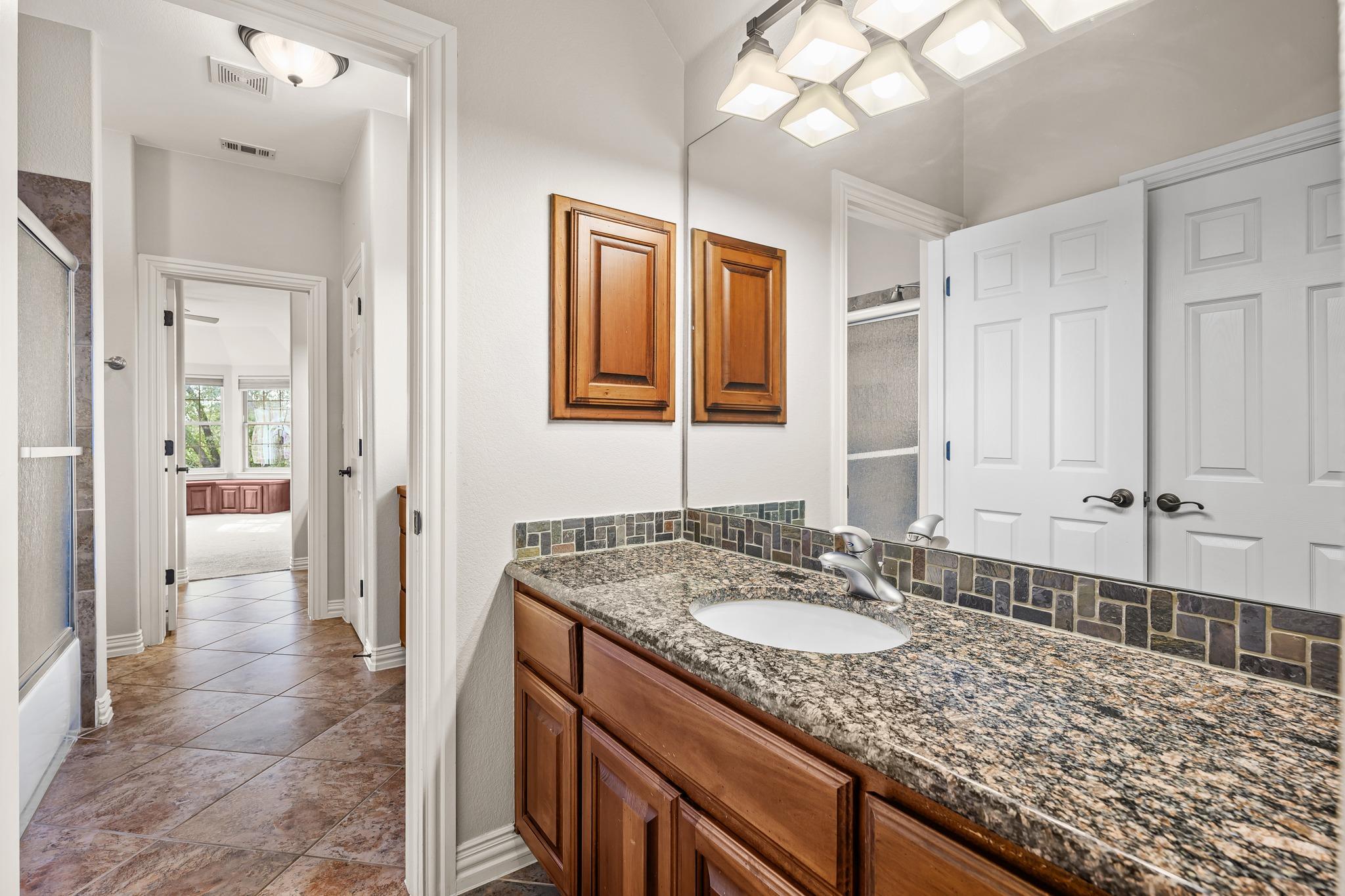 4008 Sugarloaf Drive Austin TX 78738