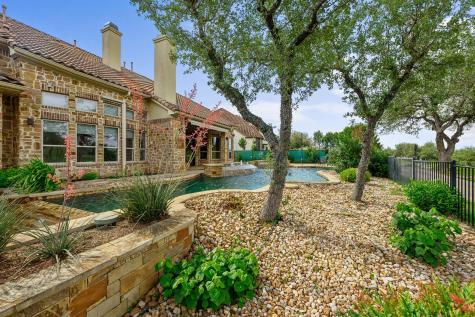 4008 Sugarloaf Drive Austin TX 78738