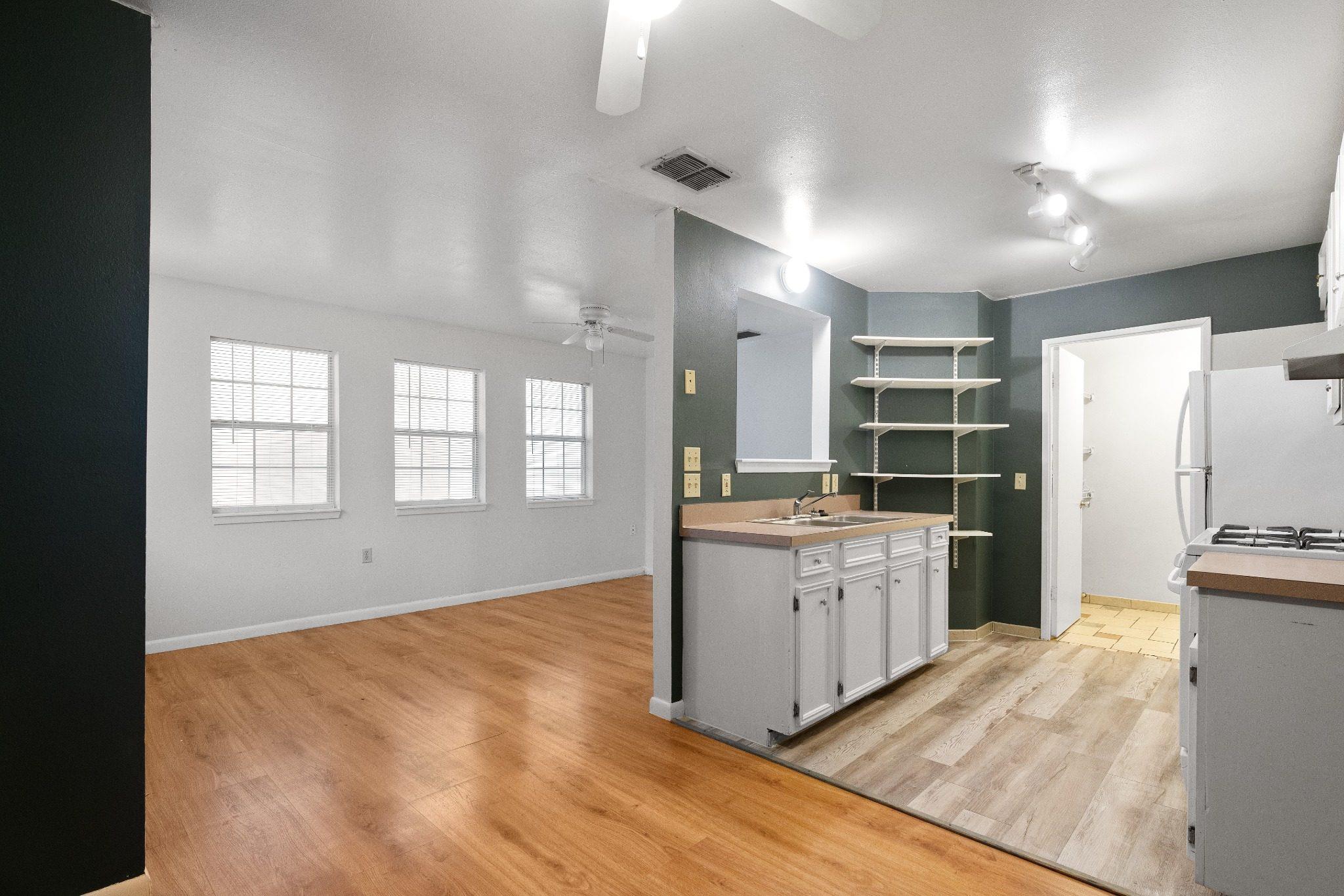 1304 Delano Austin TX 78721